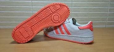 Adidas Team Court (br.39 1/3) patike su u odličnom stanju kao što se na lalafo.rs — 4 Adidas Team Court (br.39 1/3) patike su u odličnom stanju kao što se — 4