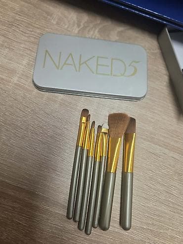 💄 PROFESIONALNI SET ČETKICA U LUKSUZNOM PAKOVANJU! Sve što vam treba na lalafo.rs 💄 PROFESIONALNI SET ČETKICA U LUKSUZNOM PAKOVANJU! Sve što vam treba