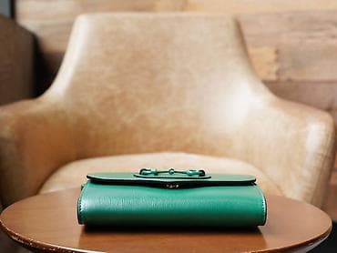 Zelena ženska torbica preko ramena sa dva remena - Materijal: sitno na lalafo.rs — 4 Zelena ženska torbica preko ramena sa dva remena - Materijal: sitno — 4