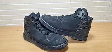 Nike Air Jordan 1 (br.39) patike su u dobrom stanju kao što se vidi i na lalafo.rs — 4 Nike Air Jordan 1 (br.39) patike su u dobrom stanju kao što se vidi i — 4