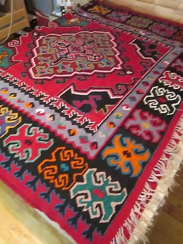 Blankets and Bedspreads: Nov,unikatan cilim na prodaju. Rucno tkan,vuna je u pitanju. Dimenzije at lalafo.rs — 6 Blankets and Bedspreads: Nov,unikatan cilim na prodaju. Rucno tkan,vuna je u pitanju. Dimenzije — 6