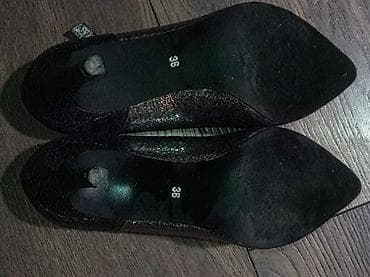 Elegantne ženske salonke sa kaišićem preko rista (Mary Jane stil). - na lalafo.rs — 5 Elegantne ženske salonke sa kaišićem preko rista (Mary Jane stil). - — 5