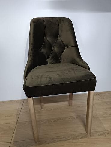 Furniture: Barska/klupska tapacirana stolica – elegantan model sa proštepom i at lalafo.rs — 7 Furniture: Barska/klupska tapacirana stolica – elegantan model sa proštepom i — 7