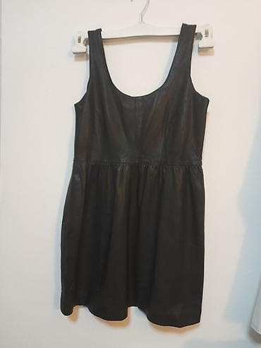 cista koza broj: Crna haljina od kože Dužina 82 Obim grudi 86 Obim struja 76 - na lalafo.rs — 4 cista koza broj: Crna haljina od kože Dužina 82 Obim grudi 86 Obim struja 76 - — 4