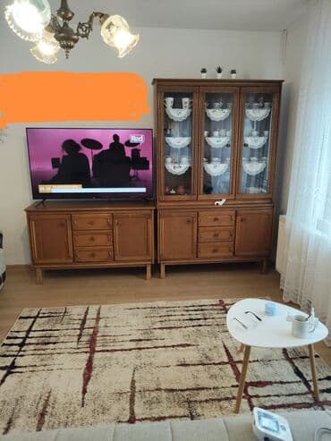 Komode: Vitrina.
Malo koriscena u odlicnom stanjuok
2 60/2
0x2m na lalafo.rs Komode: Vitrina.
Malo koriscena u odlicnom stanjuok
2 60/2
0x2m