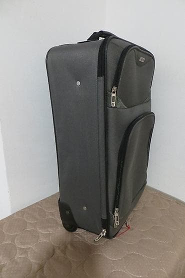 TAG kofer srednje velicine idealan za putovanje,jako kvalitetanm na lalafo.rs — 1 TAG kofer srednje velicine idealan za putovanje,jako kvalitetanm — 1