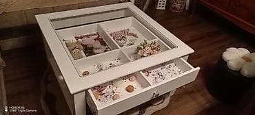 Antique Club Tables: Stolić za dnevnu sobu sa staklenom površinom i dekorativnom vitrinom at lalafo.rs — 4 Antique Club Tables: Stolić za dnevnu sobu sa staklenom površinom i dekorativnom vitrinom — 4