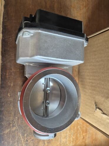 Elektronska leptir kućišta karburatora Reno Laguna 2 Reno Espace 4 na lalafo.rs Elektronska leptir kućišta karburatora Reno Laguna 2 Reno Espace 4