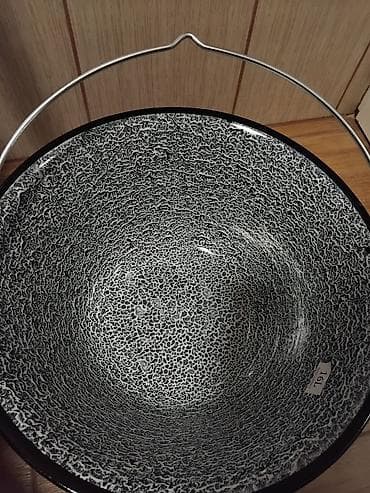 Emajlirani kotlić 16l sa tronošcem na lalafo.rs — 2 Emajlirani kotlić 16l sa tronošcem — 2