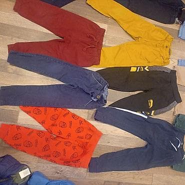 Paket dečijih pantalona i trenerki – različiti modeli i boje - Više na lalafo.rs — 2 Paket dečijih pantalona i trenerki – različiti modeli i boje - Više — 2