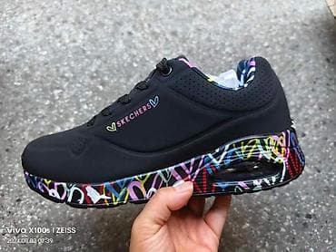 Skechers ❤️💚🩵
Veličine 36-41 ✅ na lalafo.rs — 2 Skechers ❤️💚🩵
Veličine 36-41 ✅ — 2