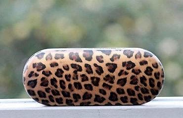 Guess futrola za naočare Leopard LIMITED EDITION. ORIGINAL. Kao novo na lalafo.rs Guess futrola za naočare Leopard LIMITED EDITION. ORIGINAL. Kao novo