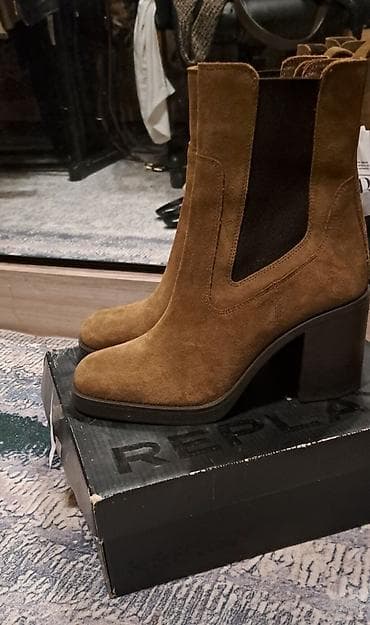 ZARA chelsea čizmice sa visokom štiklom - Model: chelsea čizme sa na lalafo.rs — 2 ZARA chelsea čizmice sa visokom štiklom - Model: chelsea čizme sa — 2