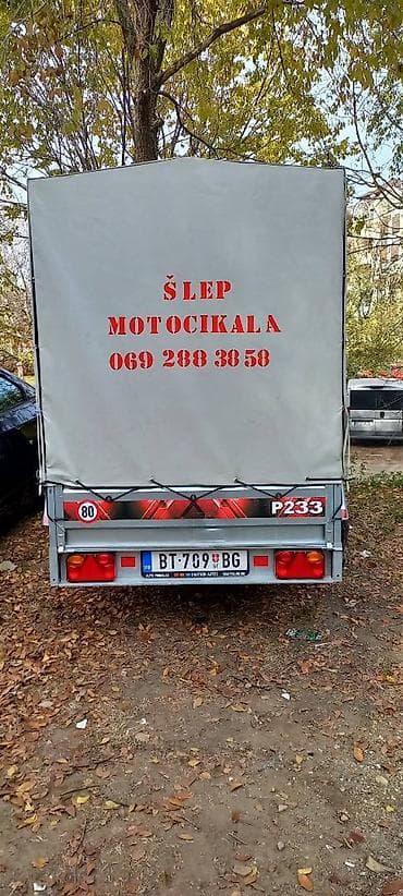 za svaki dan: Iznajmljivanje prikolice platforma sa ceradom za prevoz motocikala at lalafo.rs — 2 za svaki dan: Iznajmljivanje prikolice platforma sa ceradom za prevoz motocikala — 2