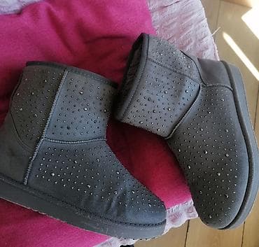bermude teksas br: Uggs 38, color - Grey at lalafo.rs — 1 bermude teksas br: Uggs 38, color - Grey — 1