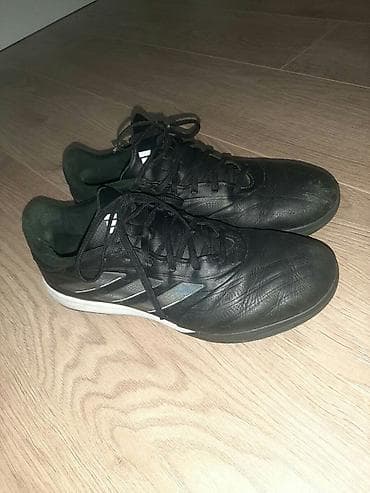 Adidas patike za dečaka u odličnom stanju. Veličina 42 /13 Cena at lalafo.rs — 8 Adidas patike za dečaka u odličnom stanju. Veličina 42 /13 Cena — 8