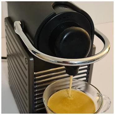 ★ Prodajem Nespresso Nestle aparat za kafu Type C61 Made in na lalafo.rs ★ Prodajem Nespresso Nestle aparat za kafu Type C61 Made in