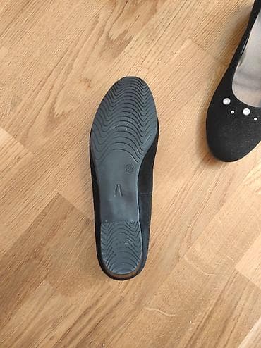 Alpina cipele, vel. 40, nosene jednom u zatvorenom prostoru. Veoma na lalafo.rs — 6 Alpina cipele, vel. 40, nosene jednom u zatvorenom prostoru. Veoma — 6