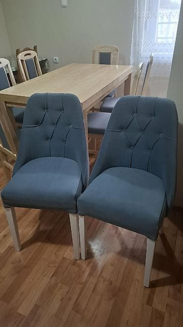 Tapacirane trpezarijske stolice – elegantan i udoban model - Dizajn na lalafo.rs Tapacirane trpezarijske stolice – elegantan i udoban model - Dizajn