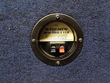 Raveland MEGA series X 1538 razglasi trosistemci sa basevima od 15 na lalafo.rs — 3 Raveland MEGA series X 1538 razglasi trosistemci sa basevima od 15 — 3