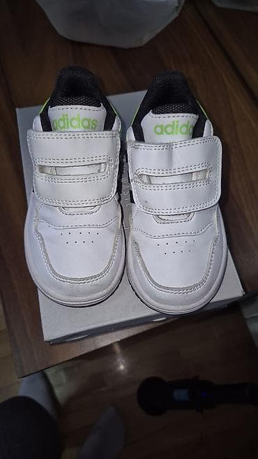 Adidas dečije patike Hoops 3.0 CF I (model GW0441) - Veličina: EU 24 na lalafo.rs — 4 Adidas dečije patike Hoops 3.0 CF I (model GW0441) - Veličina: EU 24 — 4