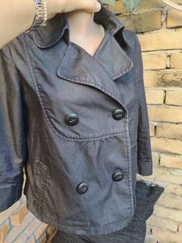 Esprit teksas jakna vel M
Super ocuvana na lalafo.rs Esprit teksas jakna vel M
Super ocuvana