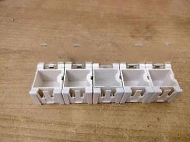 Set kutijica organizera za SMD komponente 26x33x22mm. Ove kutijice su na lalafo.rs — 6 Set kutijica organizera za SMD komponente 26x33x22mm. Ove kutijice su — 6