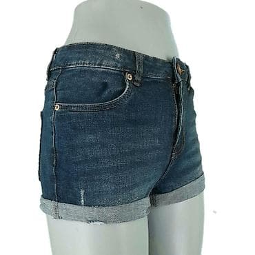 pantalone butiku ali: Šorts fb sister, vel. Xs, teksas marka: fb sister veličina: xs na lalafo.rs — 2 pantalone butiku ali: Šorts fb sister, vel. Xs, teksas marka: fb sister veličina: xs — 2