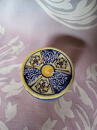 Satula nova diponto a mano italijanska rucni rad. 70te. Satula na lalafo.rs — 6 Satula nova diponto a mano italijanska rucni rad. 70te. Satula — 6