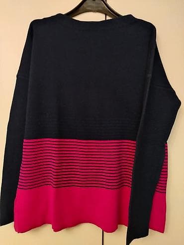 Ženska pletena bluza/džemper sa širokim krojem. Gornji deo u na lalafo.rs — 2 Ženska pletena bluza/džemper sa širokim krojem. Gornji deo u — 2