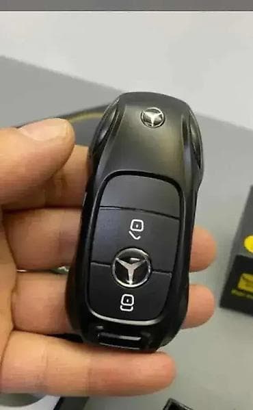 Mini mobilni telefon Mercedes-Benz F8 🔑📱 ✨ Ključne karakteristike at lalafo.rs — 2 Mini mobilni telefon Mercedes-Benz F8 🔑📱 ✨ Ključne karakteristike — 2