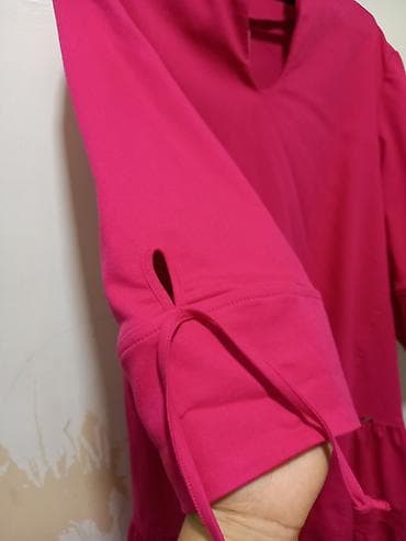Haljina jednom nosena.Br.42 Bez mana. Ciklama roze boja Sastav na lalafo.rs — 2 Haljina jednom nosena.Br.42 Bez mana. Ciklama roze boja Sastav — 2
