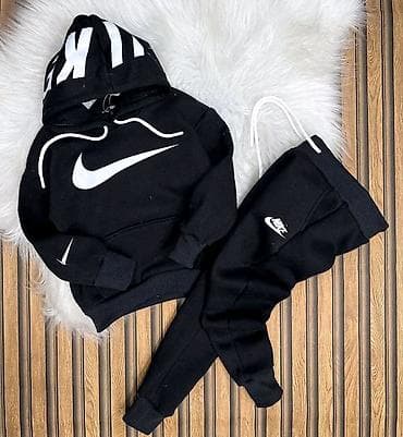Women's Sweatsuits: Dečije trenerke deblji 16 za samo 3900 din💋 at lalafo.rs — 5 Women's Sweatsuits: Dečije trenerke deblji 16 za samo 3900 din💋 — 5