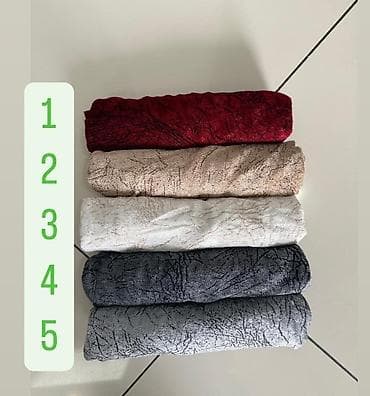 Prekrivaci za stolice od plišanog materijala☺️ -1800 dinara. 6 na lalafo.rs — 6 Prekrivaci za stolice od plišanog materijala☺️ -1800 dinara. 6 — 6