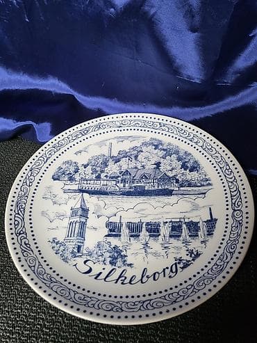 za svaki dan: Tanjir vintaz porcelanski za na zid Danska. Danski tanjir za na zid at lalafo.rs — 8 za svaki dan: Tanjir vintaz porcelanski za na zid Danska. Danski tanjir za na zid — 8