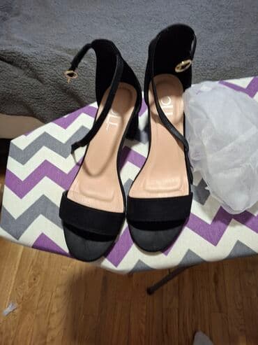 Sandale, 40 na lalafo.rs Sandale, 40