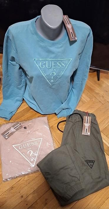 Women's Sweatshirts: Dva duksa i jedan donji deo XL velicina. Cena 3700 dinara at lalafo.rs — 1 Women's Sweatshirts: Dva duksa i jedan donji deo XL velicina. Cena 3700 dinara — 1