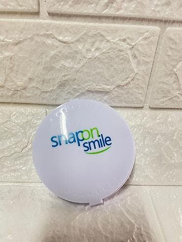 Snap on Smile navlake za zube Cena:2500din/par 1500din/Gornja ili na lalafo.rs — 4 Snap on Smile navlake za zube Cena:2500din/par 1500din/Gornja ili — 4