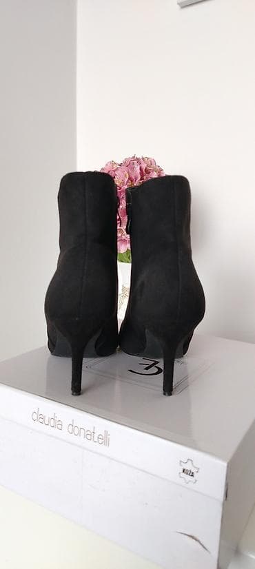 Prelepe polučizmice, vel 40, gazište 26cm, štikla 8cm, jako udobne na lalafo.rs — 4 Prelepe polučizmice, vel 40, gazište 26cm, štikla 8cm, jako udobne — 4