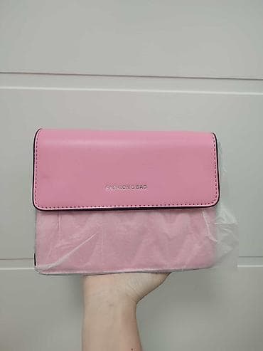 Elegantne ženske torbe – više modela Gs 1) Crna torba sa metalnim at lalafo.rs — 3 Elegantne ženske torbe – više modela Gs 1) Crna torba sa metalnim — 3