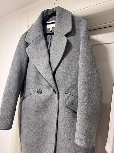 kom sa etiketom: Sivi ženski kaput, klasičnog kroja. - Boja: srednje siva (melanž) - at lalafo.rs — 1 kom sa etiketom: Sivi ženski kaput, klasičnog kroja. - Boja: srednje siva (melanž) - — 1