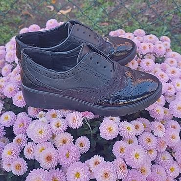 Ženske cipele sa platformom i “brogue” detaljima. - Boja: crna na lalafo.rs — 1 Ženske cipele sa platformom i “brogue” detaljima. - Boja: crna — 1