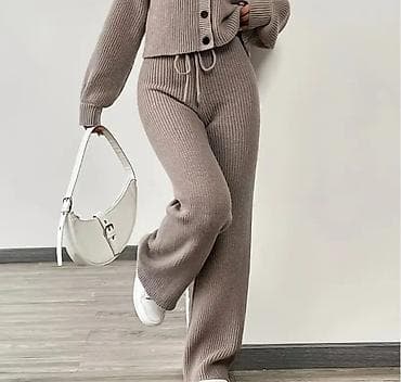 Elegantne pantalone širokih nogavica, sive boje, sa pertlama u struku na lalafo.rs — 4 Elegantne pantalone širokih nogavica, sive boje, sa pertlama u struku — 4