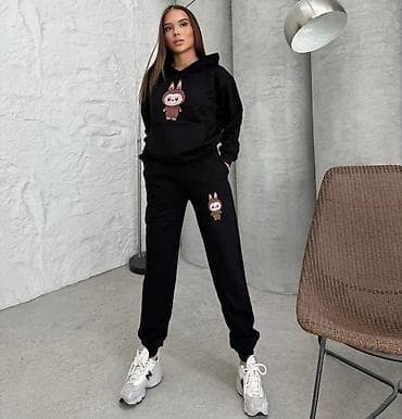 Komplet trenerka
S M L XL
3000 dinara v na lalafo.rs — 4 Komplet trenerka
S M L XL
3000 dinara v — 4