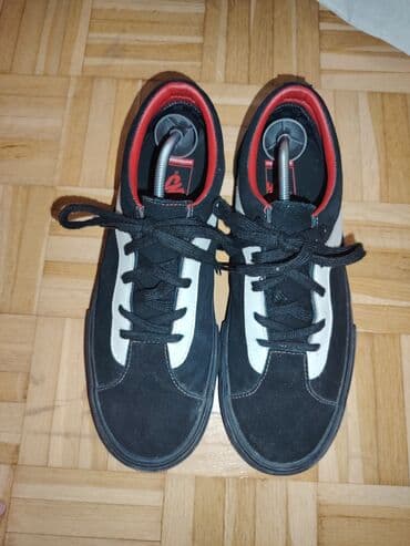 Patike, Vans, veličina - 43.5 na lalafo.rs Patike, Vans, veličina - 43.5