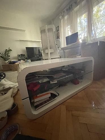 Moderan klub sto sa staklenom policom - Dizajn: pravougaoni oblik sa na lalafo.rs Moderan klub sto sa staklenom policom - Dizajn: pravougaoni oblik sa