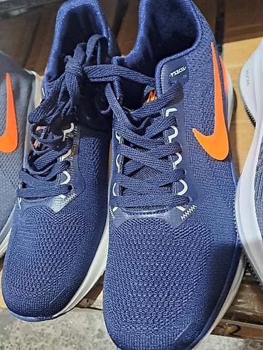 Trainers: Akcija 41 do 46
Cena 2900 din 👟 at lalafo.rs — 6 Trainers: Akcija 41 do 46
Cena 2900 din 👟 — 6