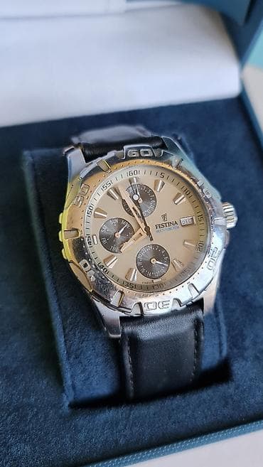 Sat muski sa kutijom sve radi na lalafo.rs — 3 Sat muski sa kutijom sve radi — 3