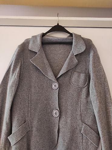 Blejzer iz uvoza. Velicina XL. Odgovara za L. Ima ostecenje na at lalafo.rs — 3 Blejzer iz uvoza. Velicina XL. Odgovara za L. Ima ostecenje na — 3