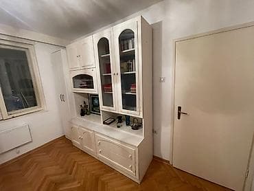 Poklanjam regal i krevetac sa dušekom. Vrnjačka Banja, lično na lalafo.rs — 2 Poklanjam regal i krevetac sa dušekom. Vrnjačka Banja, lično — 2